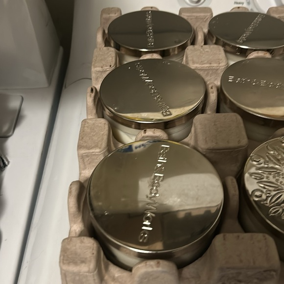 Recalled forbidden Bath & Body Works “Snowed In” 3 wick candles. *Per candle* - Picture 5 of 11